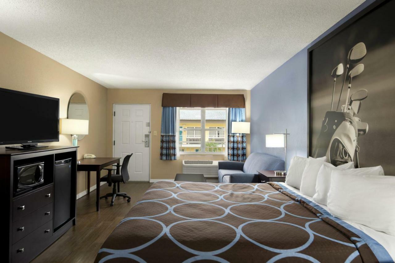 Super 8 By Wyndham Valdosta Ga I-75 Otel Dış mekan fotoğraf